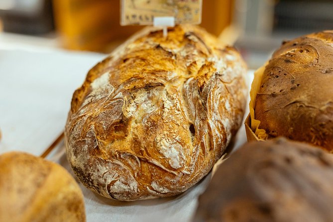 Montmartre Private Food Walking Tour With Locals: The 10 Tastings - What the private setup buys you (beyond skipping lines)