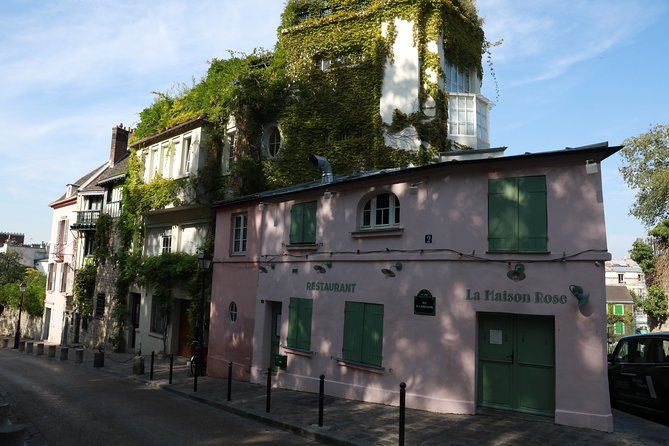 Montmartre Private Walking Tour - Stop 1: Moulin Rouge—more than a name on a postcard