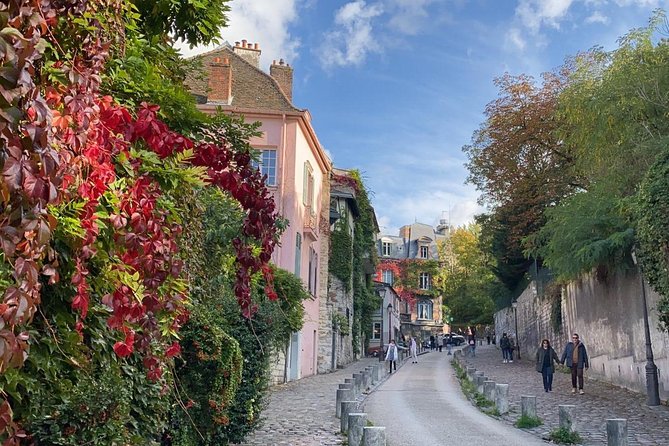 Montmartre Semi Private Tour: from Moulin Rouge, to Sacré-Cœur - Sacré-Cœur Finish: Bread, Then the White Basilica Views