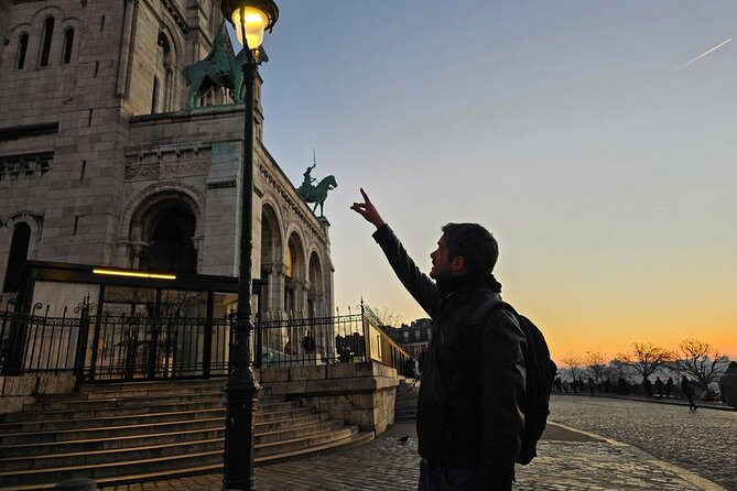 Montmartre Sunrise Tour Before the Crowds - Stop 2: Place du Tertre, the quiet side of the artists square