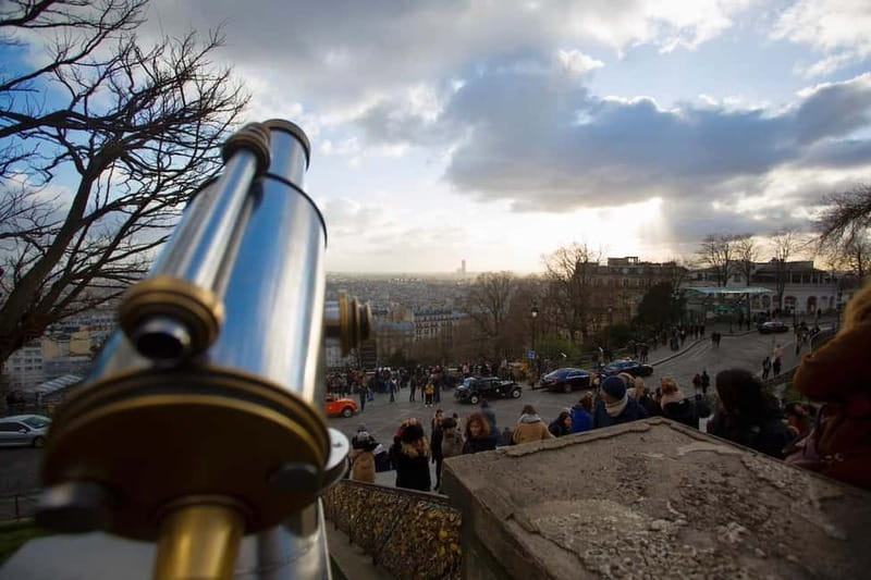 Montmartre. The artist village+its unique charm. My hood. - Price and value: what $42 really buys you