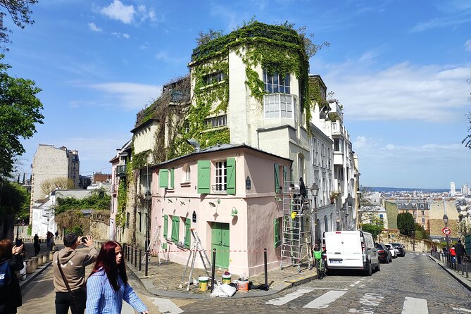 Montmartre Walking Guided Tour - Price and Time: A 1-Hour-45-Minute Route That Fits Real Schedules