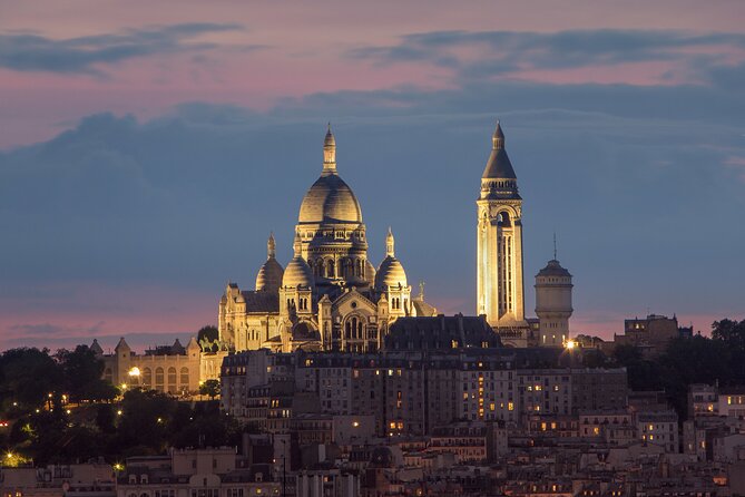 Montmartre Walking Tour: The Best of Art, Culture &Parisian Charm - Starting at Blanche: the meeting point detail that can make or break it