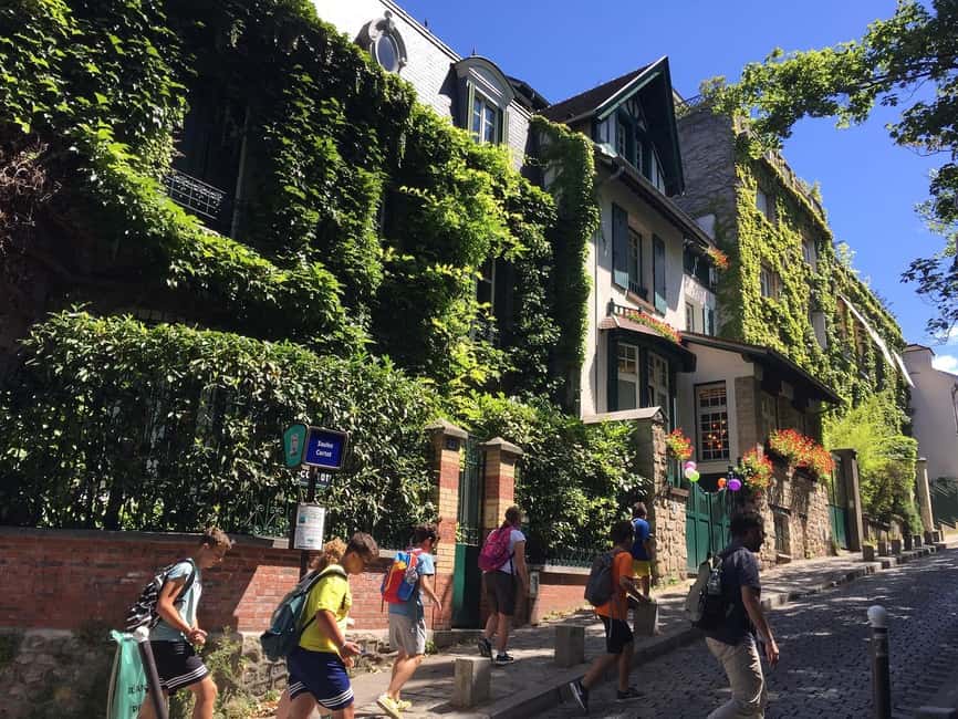 Montmartre Walking Tour with a Local Guide - Price and what you really get for $27