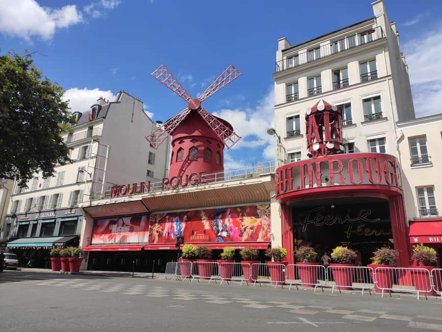 Montmartre Walking Tour with a Local Guide - Moulin Rouge Photo Stop: A quick hit of Paris nightlife history