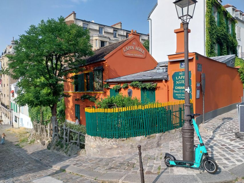 Montmatre Walking Tour: the essential highlights+ - Moulin de la Galette: imagining Belle Époque fun, step by step