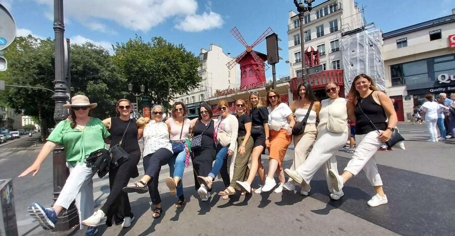 Montmatre Walking Tour: the essential highlights+ - Le Bateau-Lavoir and the final push to Moulin Rouge