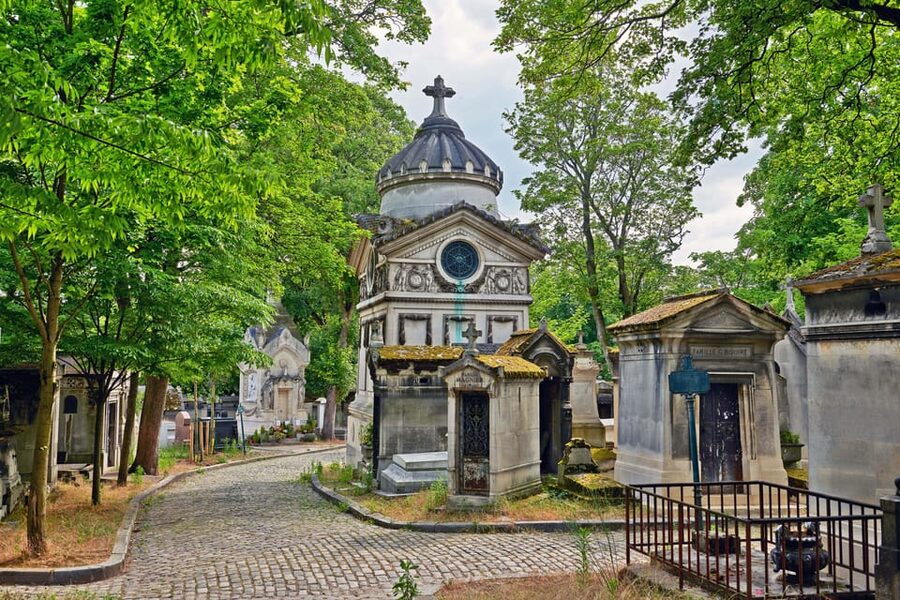Mysteries of Père Lachaise - Alan Kardec and the spiritualist angle