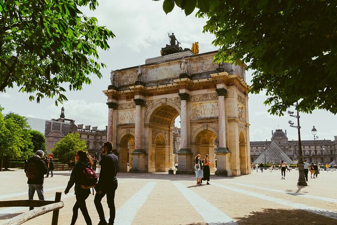 Napoleon Bonaparte: Life & Legacy Guided Tour + Visit to his Tomb - The big Arc de Triomphe and the funeral procession angle