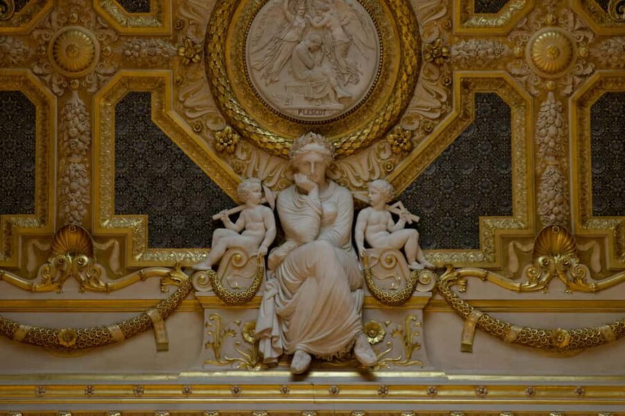 Night at the Louvre Museum: 6-people Max Guided Exploration - A realistic 2-hour route: how you’ll actually spend your night