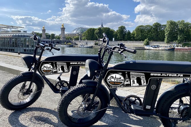 Night / Sunset Tour of Paris in Electric Bike - Grand Palais and Invalides: finishing with “big Paris” energy