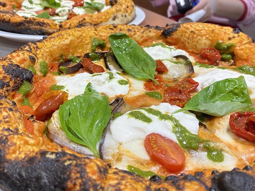 No Diet Club - A selection of the best pizzas in Paris ! - Small Group Energy: New Friends From All Around the World