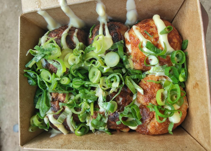 NoDietClub - A selection of the best Japanese food in Paris - What You’ll Eat: Gyoza, Takoyaki, Onigiri, Karaage, and Mochi