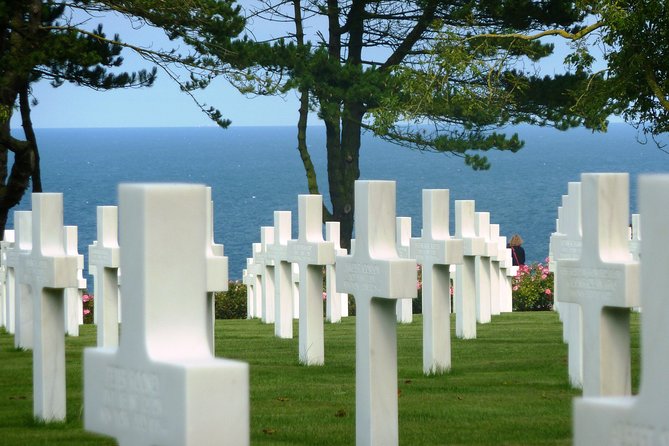 Normandy D-Day Landing Beaches Guided Tour from Paris by minivan - Leaving Paris early: why the 7:15 departure is a big deal
