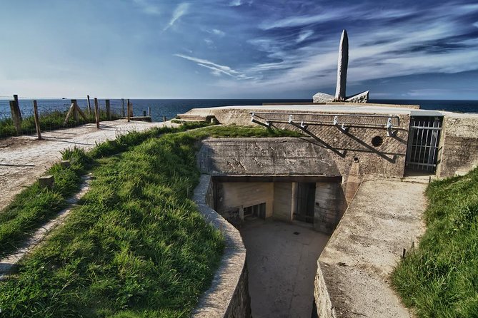 Normandy D-Day Landing Beaches Guided Tour from Paris by minivan - Guides can make or break the day