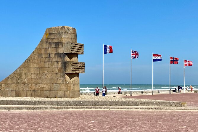 Normandy D-Day Landing Beaches Small-group trip from Paris - Overlord Museum and Omaha Beach: artifacts and the landing ground