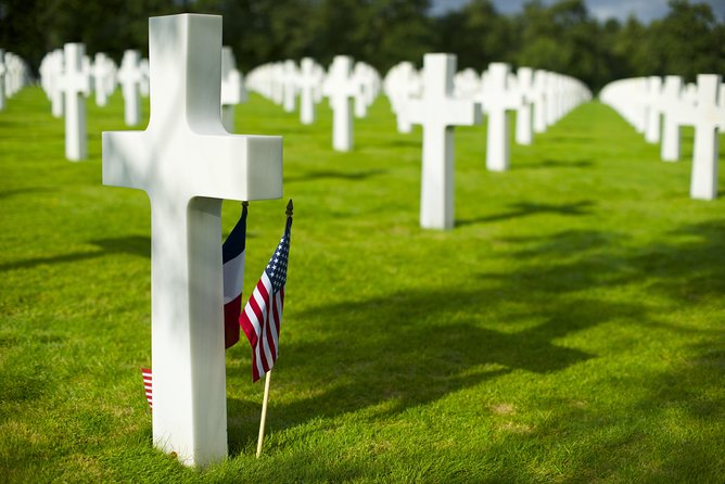 Normandy D-Day Tour Guided Small Group From Paris - Small group up to 15: the difference you can actually feel
