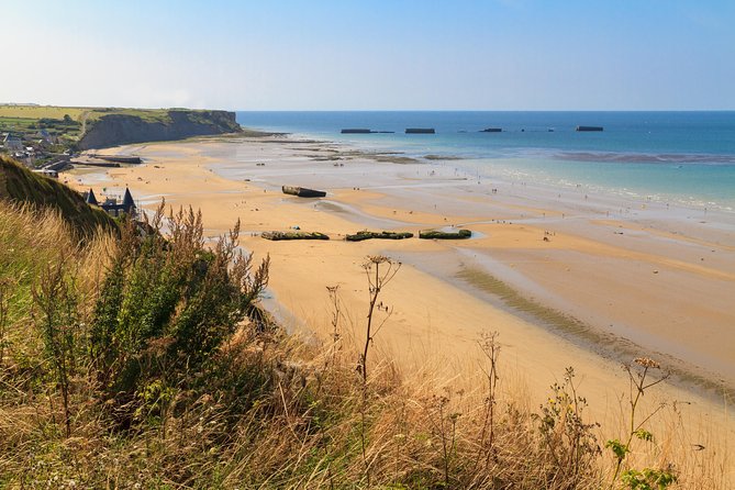 Normandy D-Day Tour Guided Small Group From Paris - Guides and what to do with their expertise