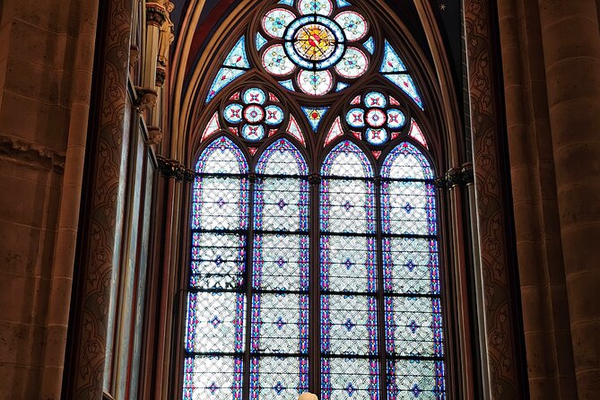 Notre Dame Access: Explore Inside with a licensed Guide. - Practical tips for the visit (so the hour stays smooth)