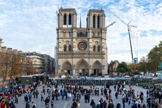 Notre Dame Cathedral: Exterior Guided Tour & Unscheduled Access - Who should book this Notre-Dame exterior tour