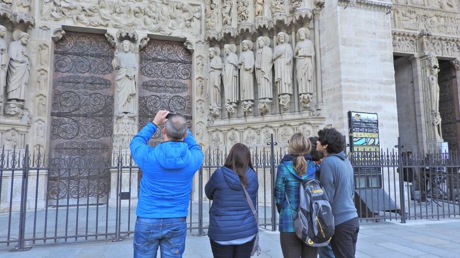 Notre Dame cathedral exterior tour & entrance with host - Walking Into a Place of Silence: What Indoors Feels Like