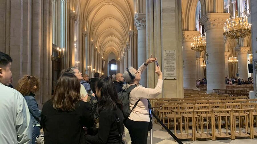 Notre-Dame Cathedral Interior & Île de la Cité Walking Tour - From Notre-Dame to Conciergerie: the story lives in the streets