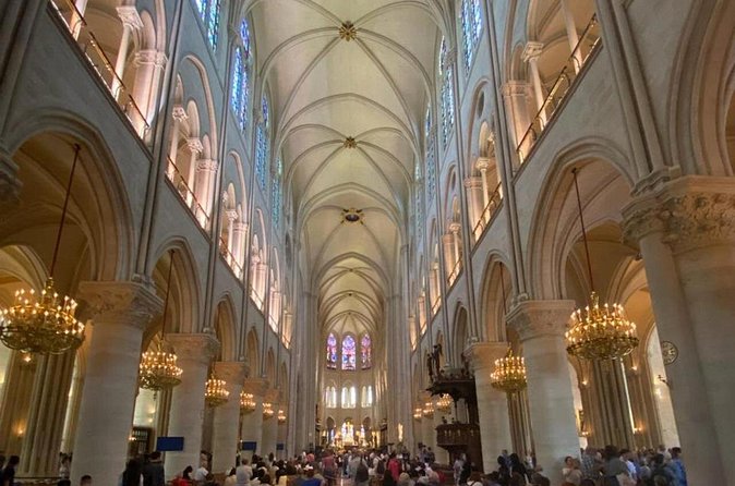 Notre‑Dame Cathedral Small Group Indoor Guided Tour - Who might lead your group: guide names worth noting