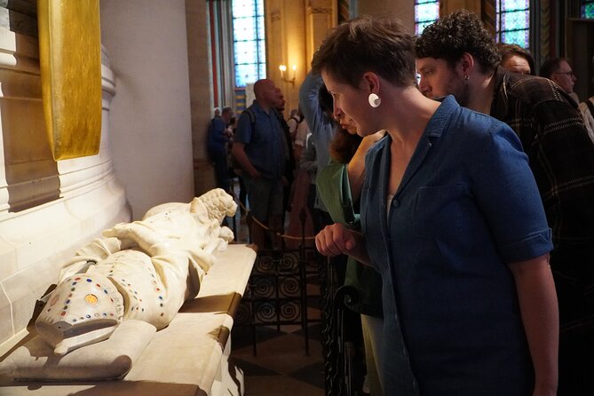 Notre Dame Cathedral Small-Group Interior & Exterior Guided Tour - What to expect with timing, lines, and the route