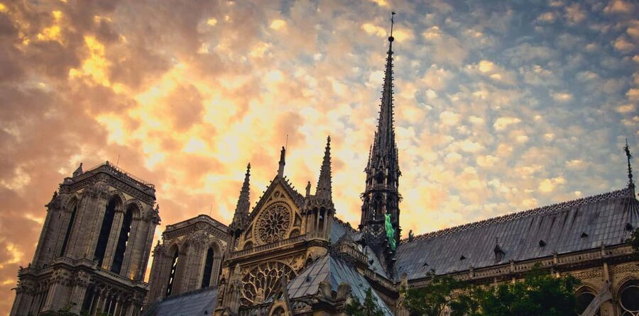 Notre-Dame Cathedral with reserved access and exterior Tour - Meeting at Charlemagne: How to Find Your Guide Fast