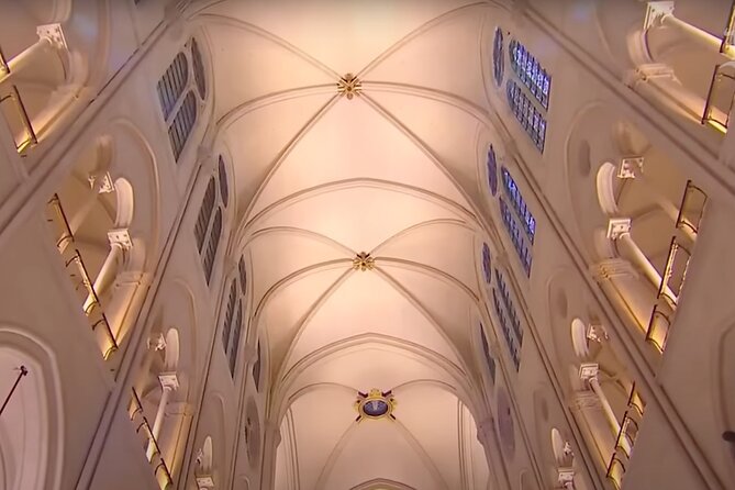 Notre Dame de Paris: Semi Private or Private Guided Tour Guide - What to do before and after the 1-hour tour