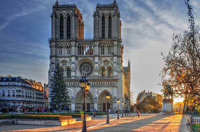 Notre Dame Exterior Professional Guided Tour - Price and Value: Why $41.40 Makes Sense (and When It Might Not)