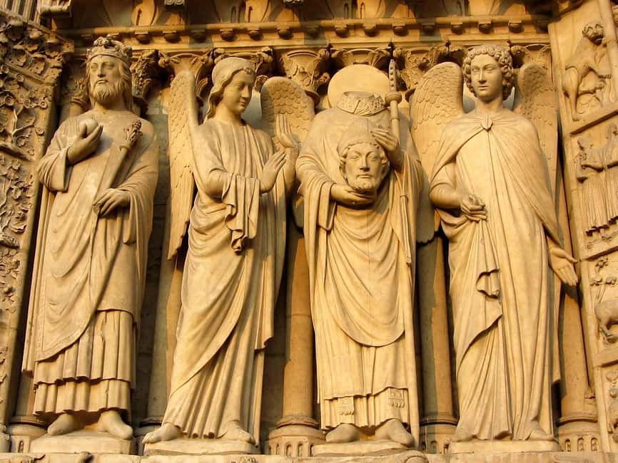 Notre-Dame & Ile de la Cité–Louvre with a local - Key things to know before you go