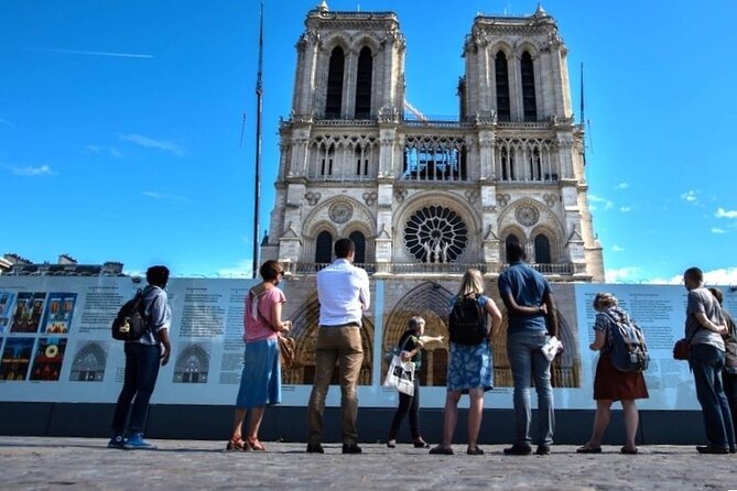 Notre Dame Interior Small Group Guided Tour Max 5 Participants - A 1-hour Notre-Dame tour that’s all about what you’re looking at