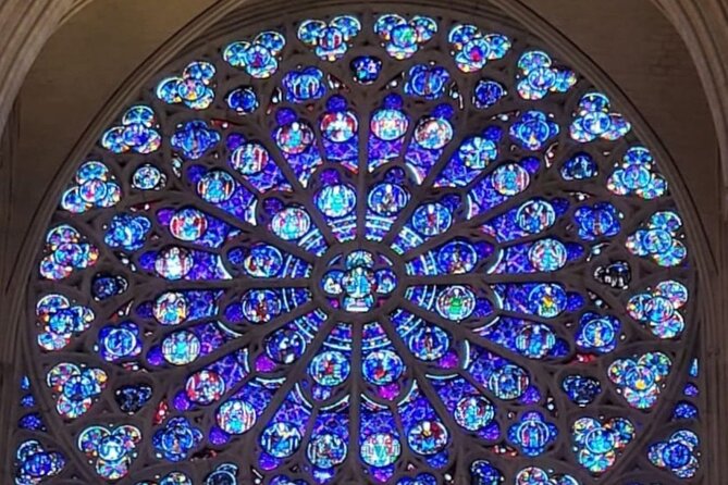 Notre Dame Interior Small Group Guided Tour Max 5 Participants - From outside to inside: the guide teaches you the cathedral’s language