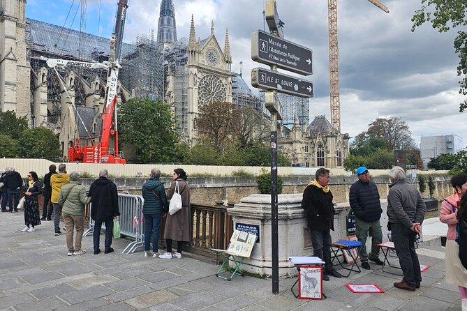 Notre Dame Outdoor Walking Tour and Entrance to Sainte Chapelle - How guides like June, Nick, Elizabeth, and Sugar change the day