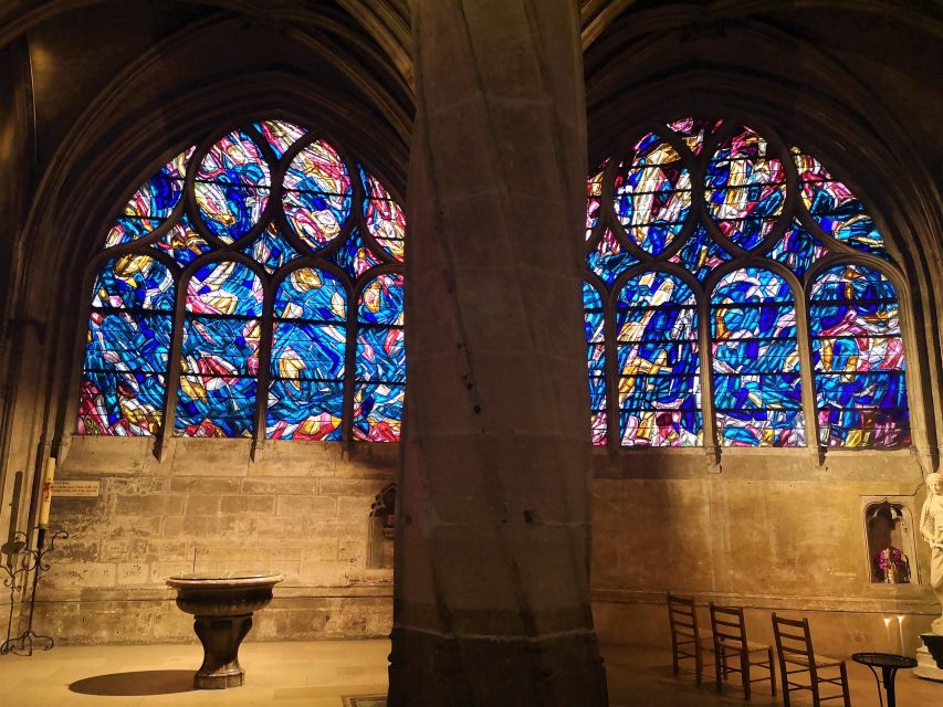 Notre-Dame Outside Île de la Cité & St Severin Private Tour - Île de la Cité: why walking the island is the fastest way to feel Paris