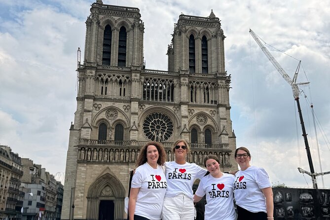 Notre Dame Paris Cathedral - Interior Private Tour - Square René Viviani: Your Outside “Warm-Up” Before You Enter