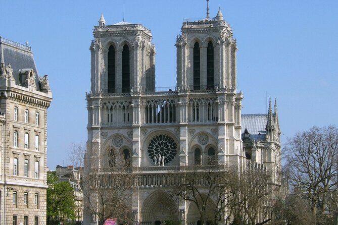 Notre Dame Paris Outdoor Tour with Crypt Entry - Where You Meet and How the Tour Ends