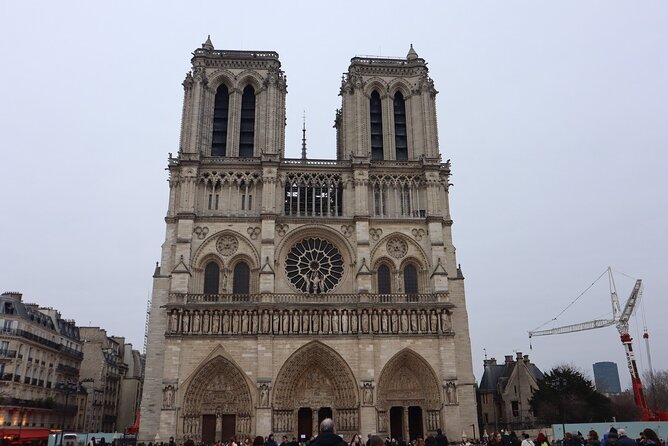 Notre Dame, Sainte-Chapelle & Conciergerie Outdoor Walking Tour - Exterior-only trade-offs: what you gain and what you skip