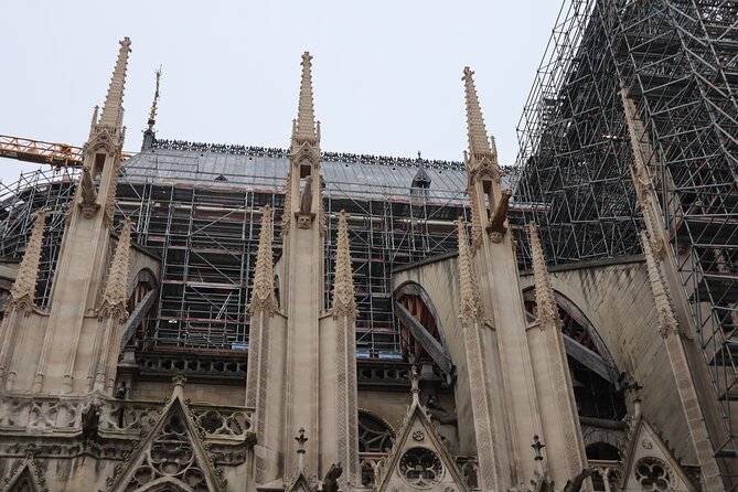 Notre Dame, Sainte-Chapelle & Conciergerie Outdoor Walking Tour - Where Conciergerie fits into the walk