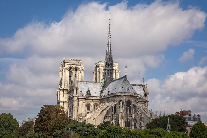 Notre Dame, Sainte-Chapelle & Conciergerie Outdoor Walking Tour - Price and timing: value for an exterior-focused day