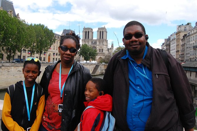 Notre Dame, St Chapel, ile de la cité, Louvre - semi private -4h - A note on the end of the day inside the Louvre