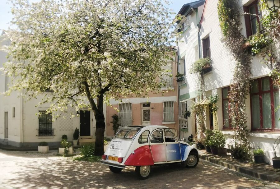 Off-the-Beaten Track in Paris: 2-Hour Vintage 2CV Tour - Why a vintage 2CV is such a smart way to see Paris in 2 hours