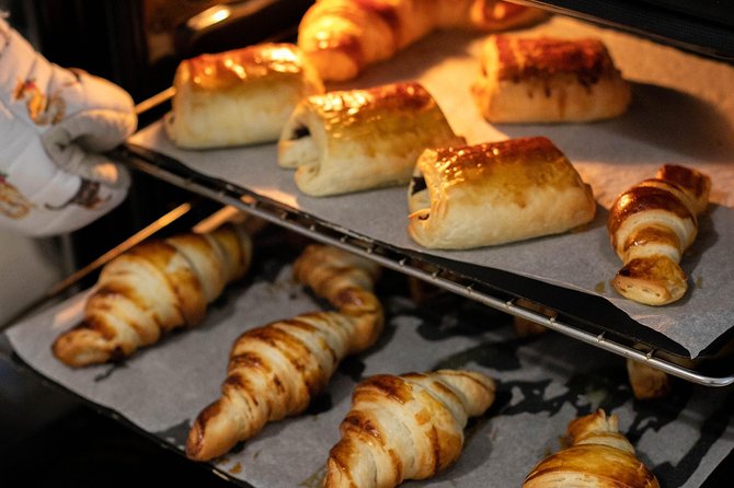Ohlala Croissants in Paris! - Coffee and tea while the dough does its thing