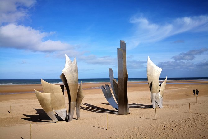 OMAHA Beach - Day trip from Paris to Normandy in a small group (3/7 pax) - D-Day makes more sense when you’re not just looking