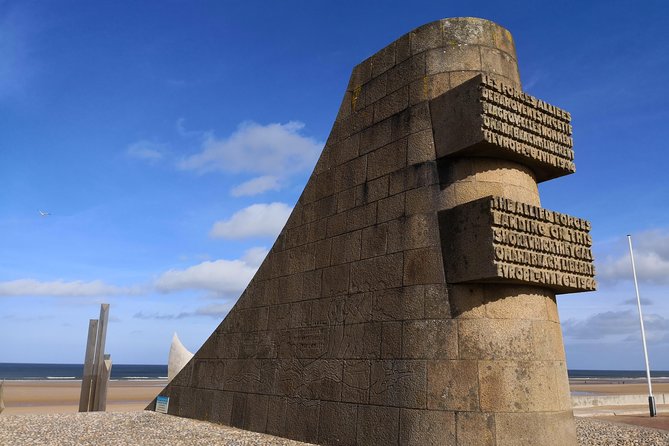 OMAHA Beach - Day trip from Paris to Normandy in a small group (3/7 pax) - Omaha Beach Easy Green: monuments, beach time, and tiny souvenirs