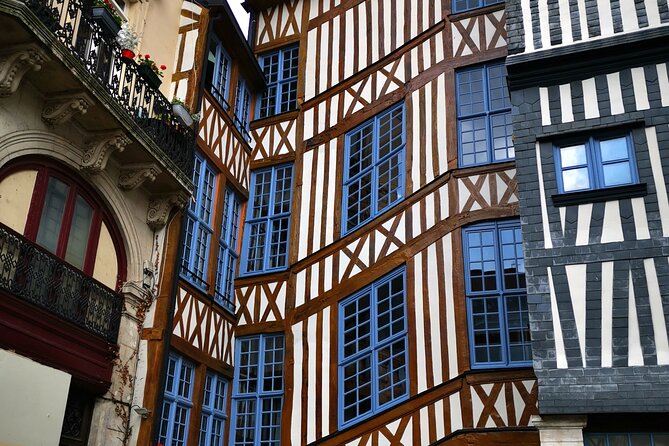 On the footsteps of Joan of Arc - Private day trip to Rouen - The Rouen walking route: a medieval city loop with Joan of Arc breadcrumbs