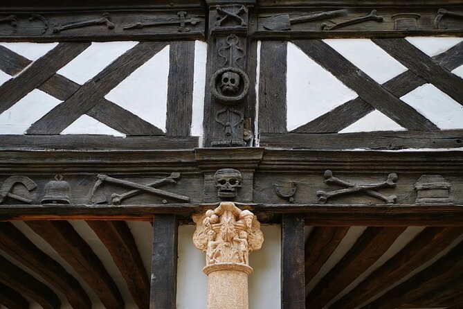 On the footsteps of Joan of Arc - Private day trip to Rouen - How Milan-style guiding changes the day (and your photos)