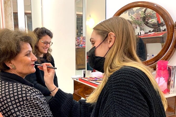 One-hour Private Makeup Class with a Pro Makeup Artist - What You Learn: The Fast “Everyday Makeup” Approach