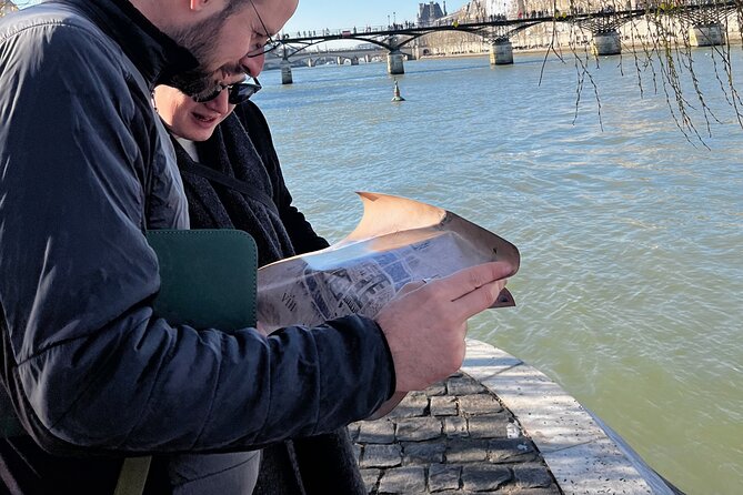 Outdoor Escape Game in Paris : The Stone of Nicolas Flamel - The Stone of Nicolas Flamel game: why this kind of Paris activity works